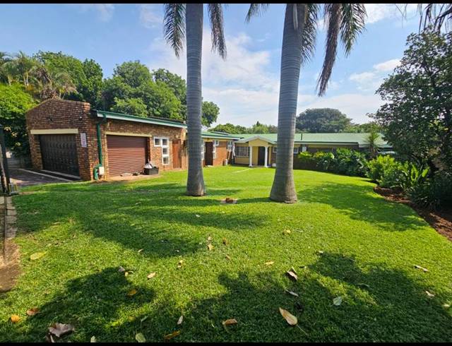 5 BEDROOM HOUSE FOR SALE IN SINOVILLE